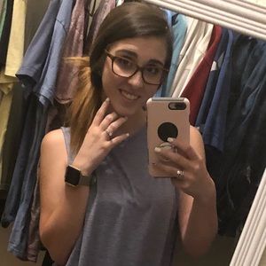 Meet your Posher, Makayla